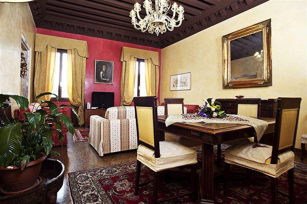 Pensjonat Palazzo Odoni 3*